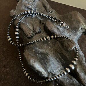 Lovely Sterling Silver Southwestern Native American Navajo 'pearls' Necklace